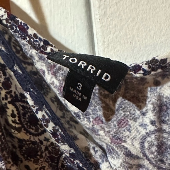 Torrid Blue and White Paisley Tank Cami Size 3 (22/24) - Picture 4 of 4